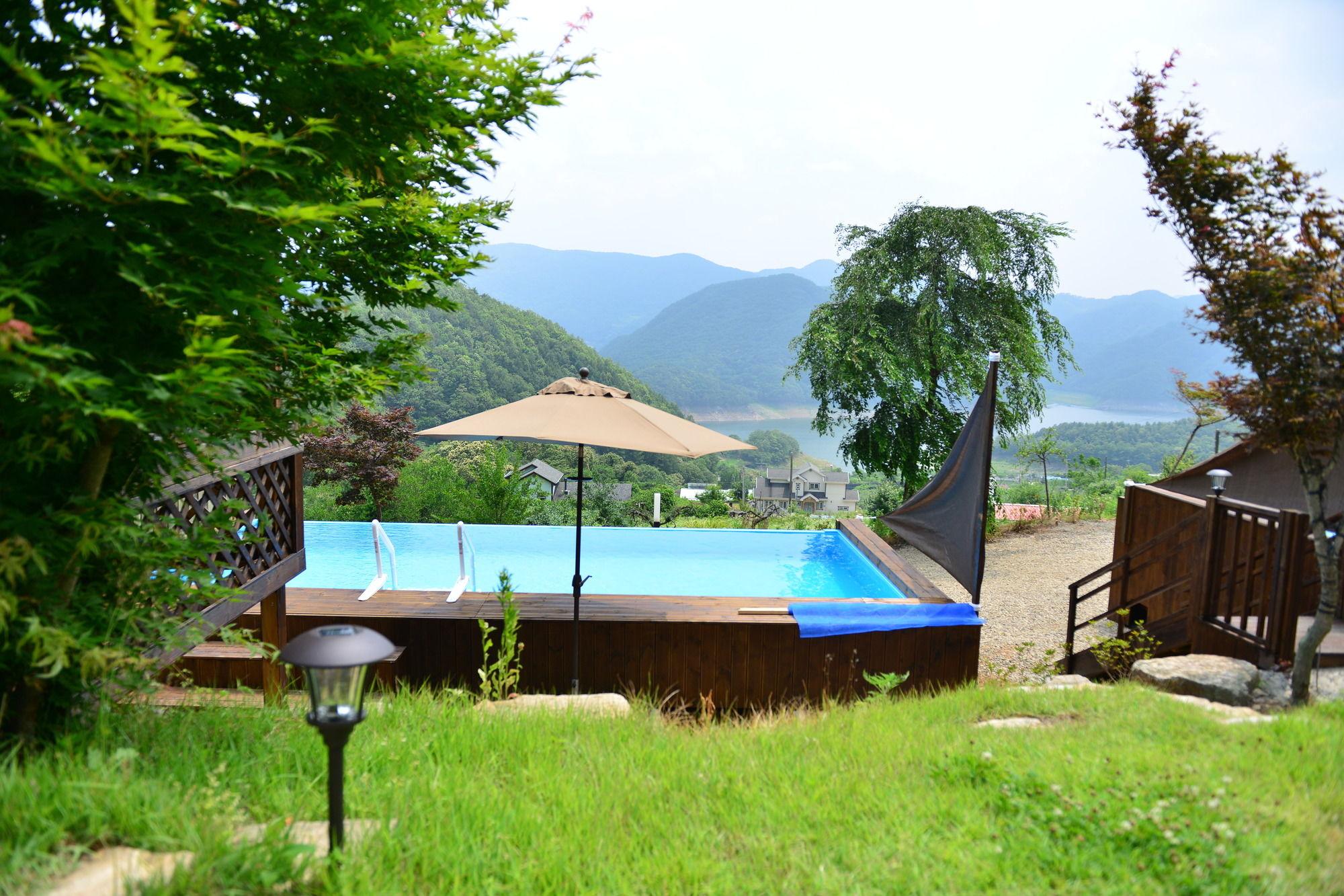 צ'ונג'ו Penatess Pool Villa מראה חיצוני תמונה